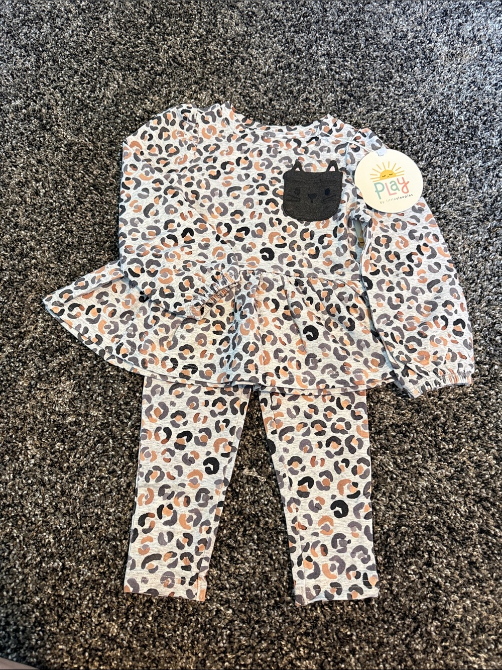 Little Sleepies Snowy Leopard Set